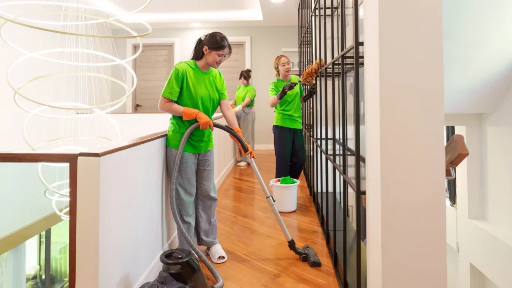 Expert cleaners providing same day home cleaning service