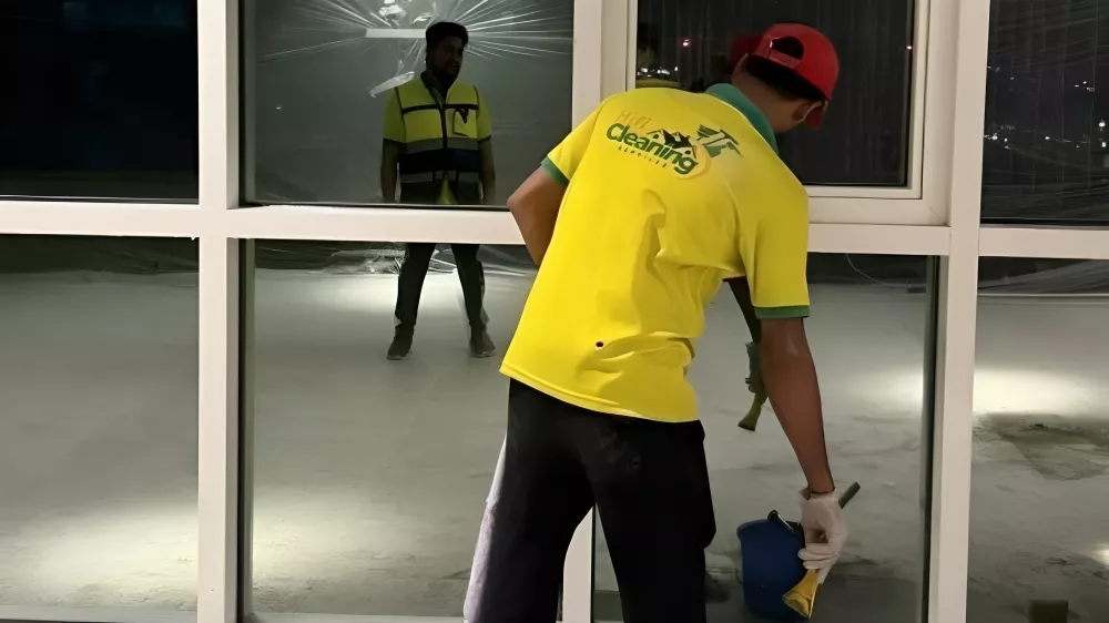 Post construction deep cleaning for apartment floors